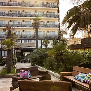 3* Hotel Constellation