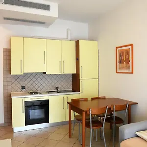 2* Aparthotel Moderno